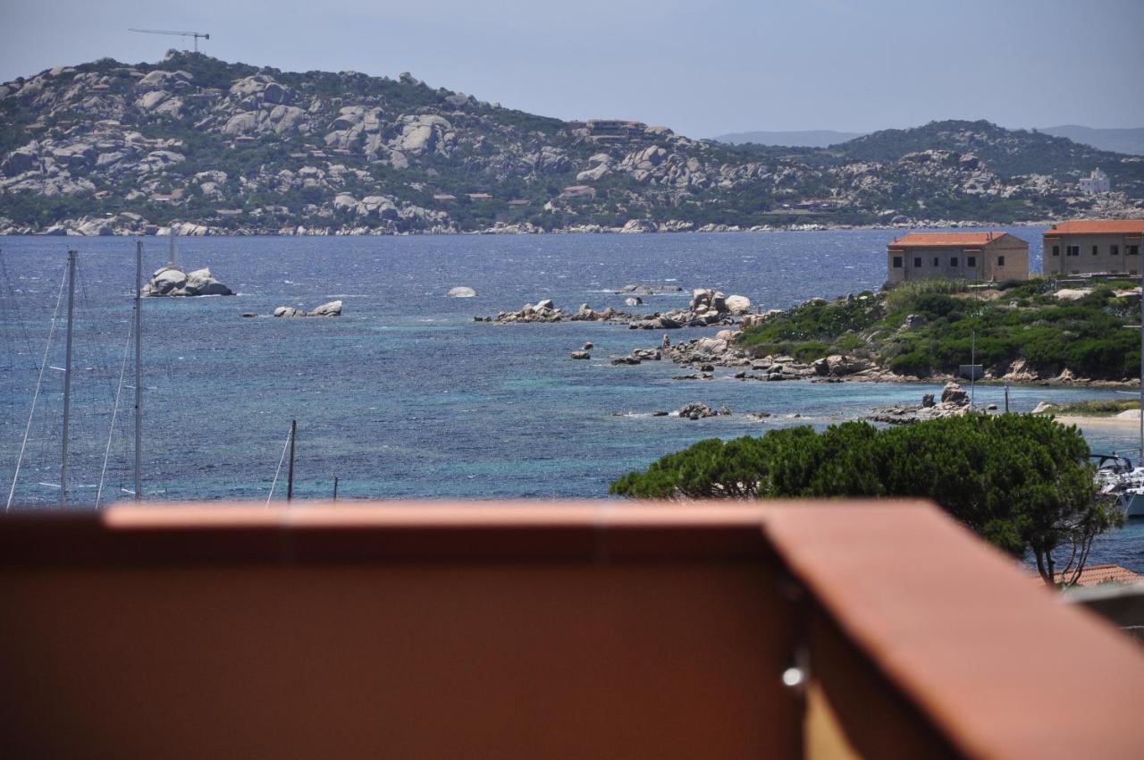 Appartamentino Panoramico...Con Finestra Sul Mare! La Maddalena  Luaran gambar