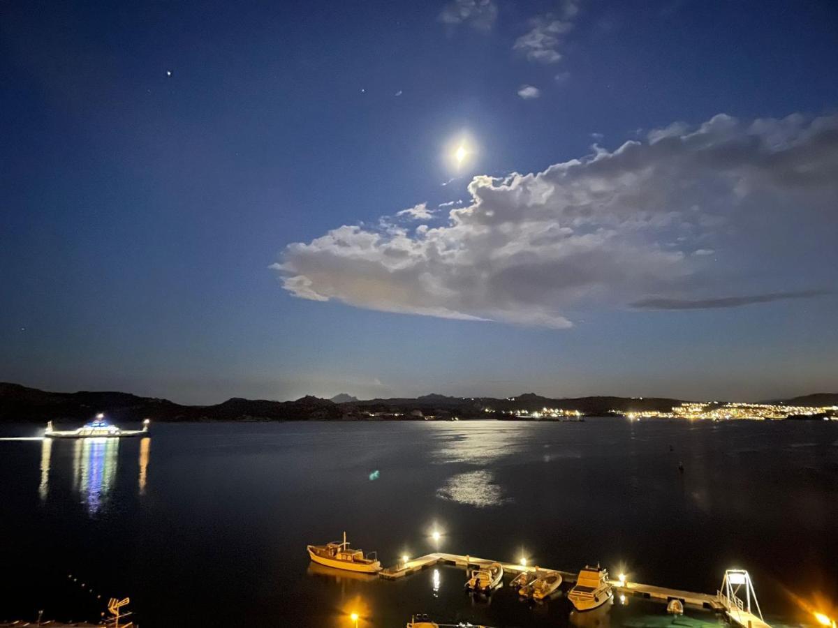 Appartamentino Panoramico...Con Finestra Sul Mare! La Maddalena  Luaran gambar