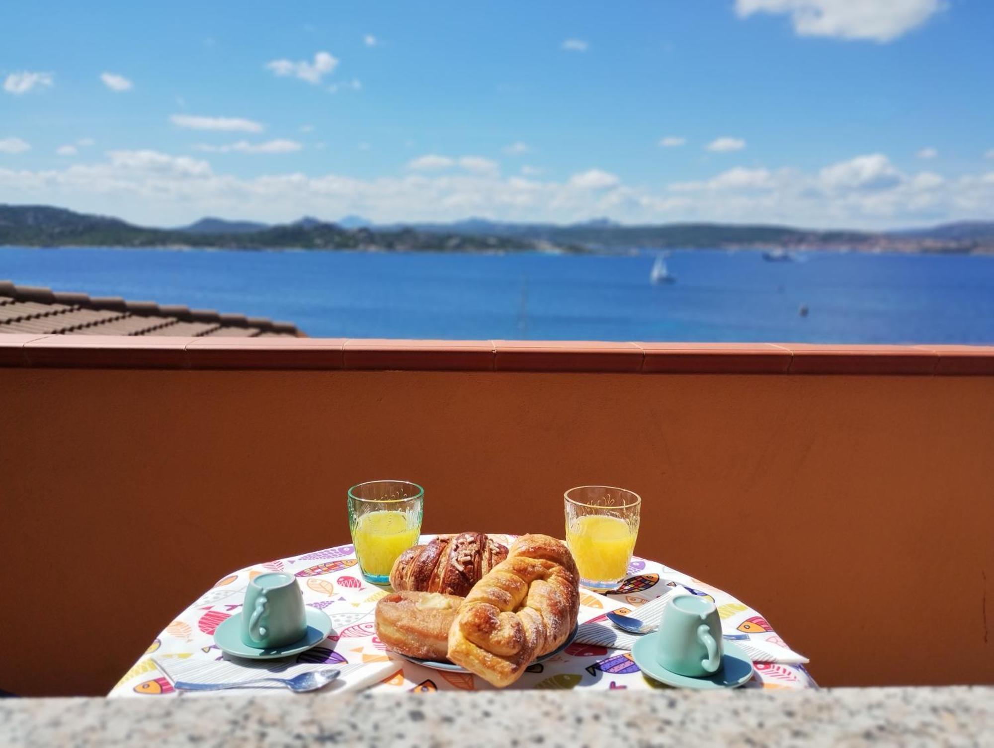 Appartamentino Panoramico...Con Finestra Sul Mare! La Maddalena  Luaran gambar
