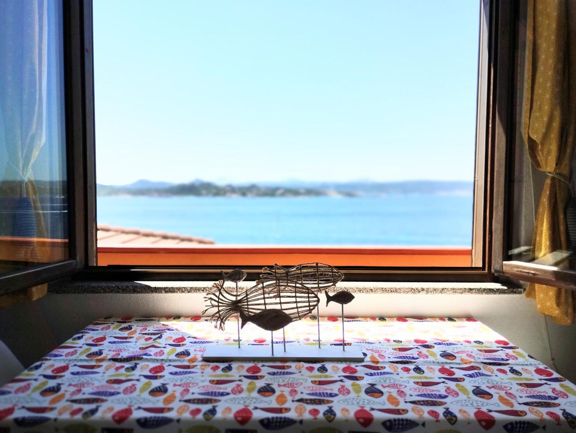 Appartamentino Panoramico...Con Finestra Sul Mare! La Maddalena  Luaran gambar
